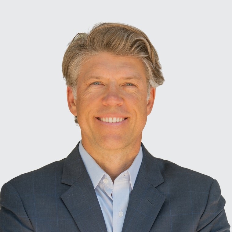 Steve Hitzemann, franchise consultant and multi-unit StretchLab franchise owner